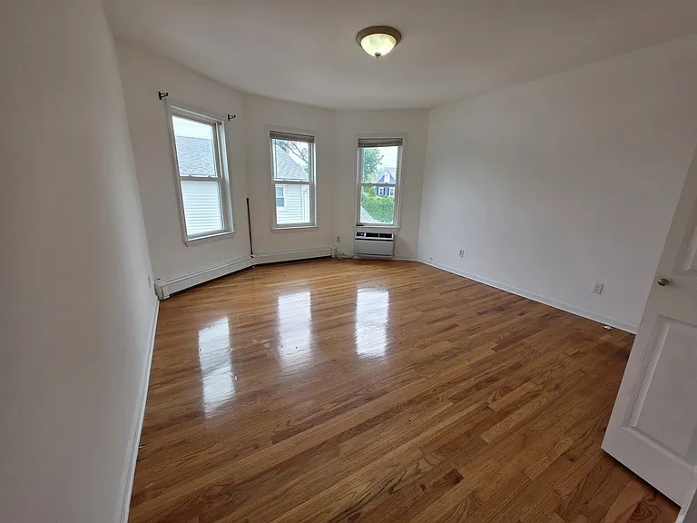 326 Walter Ave — Photo 11