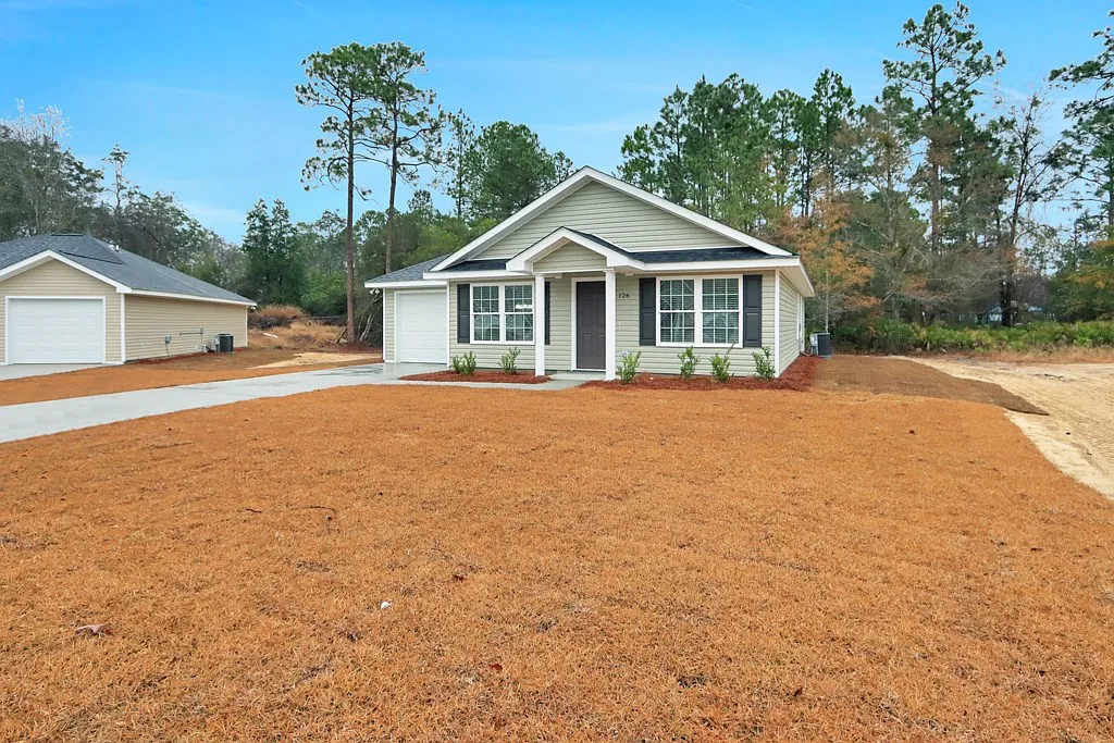 3 bed, 2.0 bath, 1200 sqft, $1,650 — Photo 4