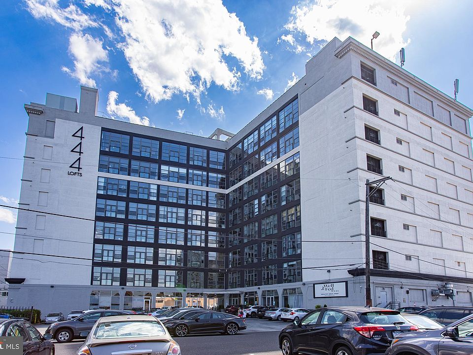 1st image of 444 N 4th St Unit 302