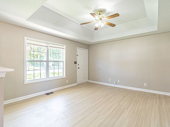 3rd image of 1811 Harbor Dr