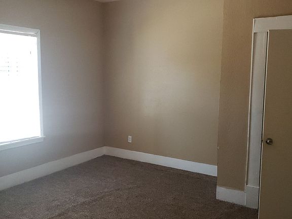 2nd image of 3008 Catherine St