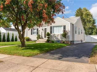 84 Freeman St, Hartford, CT 06114