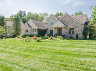 2313 Trillium Woods Dr, Ann Arbor, MI 48105