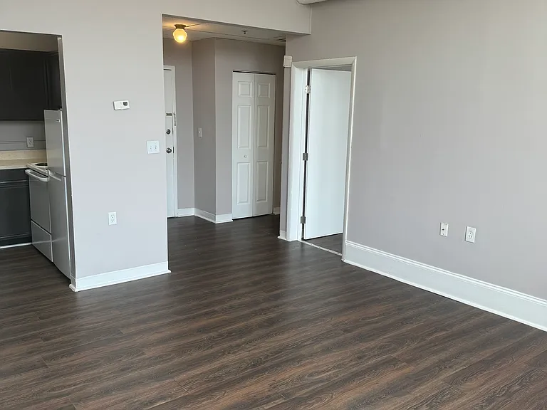 Peabody Apartments — Photo 6