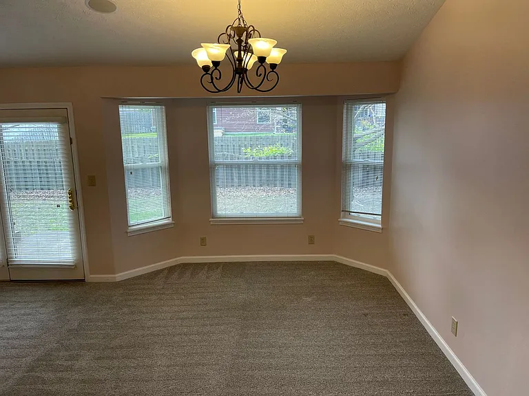 2114 Windflower Pl — Photo 3