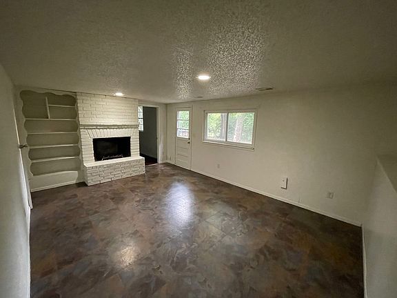 4th image of 7406 Englewood Ln #7406