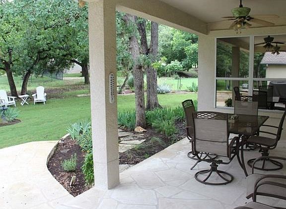 Park-like setting for your enjoyment and entertaining.