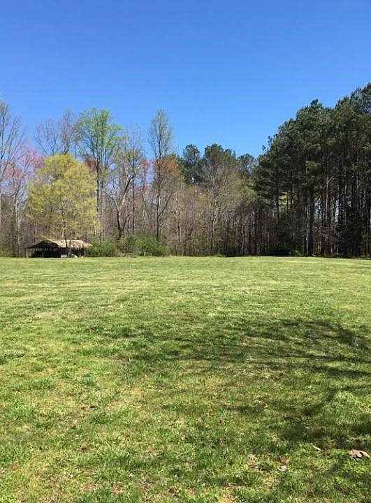 2nd image of 85 Sunflower Ln