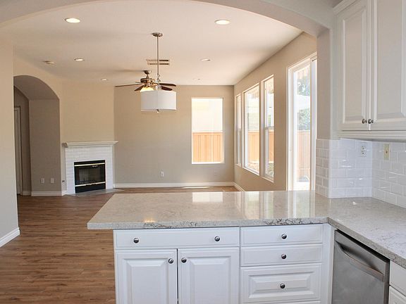 3rd image of 11531 Creekstone Ln