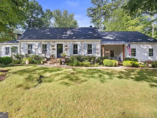 1826 Forest Springs Ct, Atlanta, GA 30338