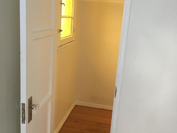 LIVING ROOM WALK-IN CLOSET