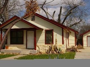 607 N Ave F, Elgin, TX 78621