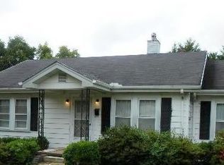 927 W Main St, Pickens, SC 29671