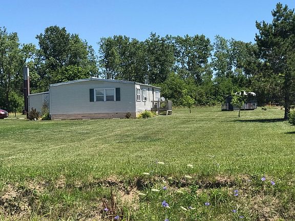 3rd image of 2377 County Road 42