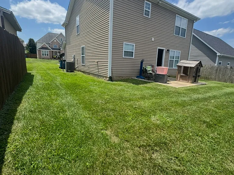 111 Castanet Ct — Photo 20