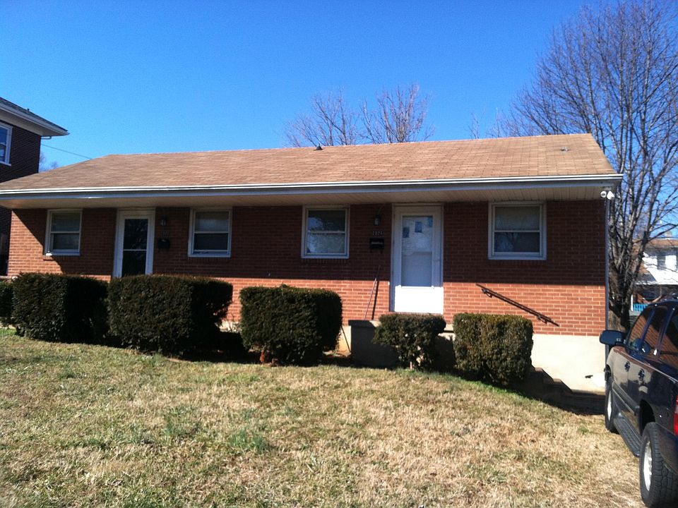 1st image of 2924 Cumberland St NW
