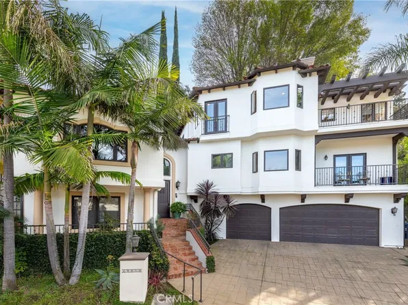 13470 Rand Dr, Sherman Oaks, CA 91423