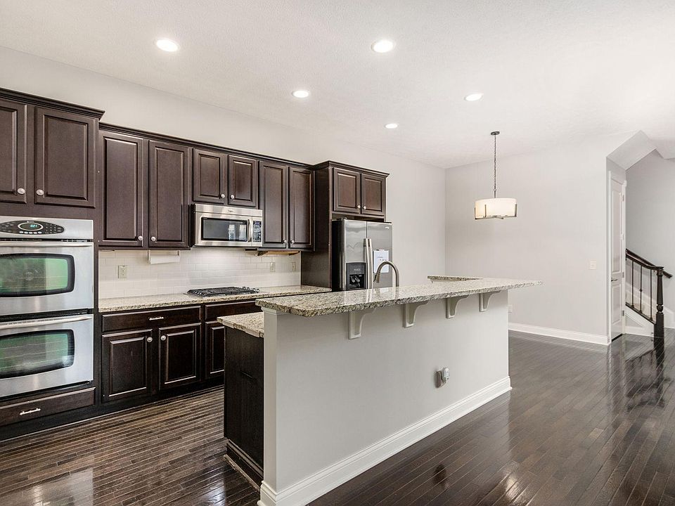1st image of 6685 Hobbs Landing Dr E
