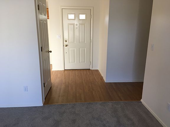4th image of 8494 W Willowcourt Dr