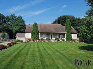 7057 Sarah St, Temperance, MI 48182