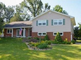 19630 Old Ridge Rd, South Bend, IN 46614