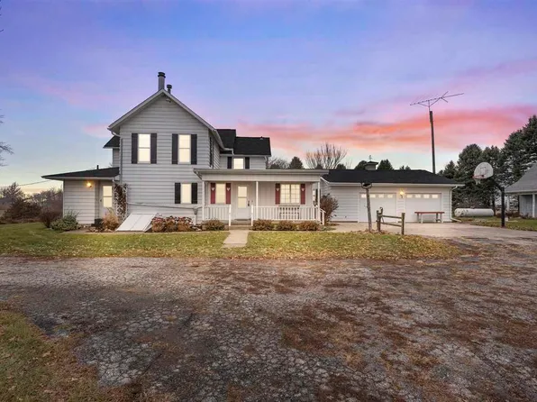 2110 Highway 92, Washington, IA 52353