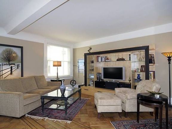 Gracious Living Room
