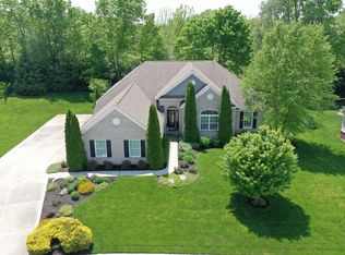 3815 Harrison Crossing Ln, Greenwood, IN 46142