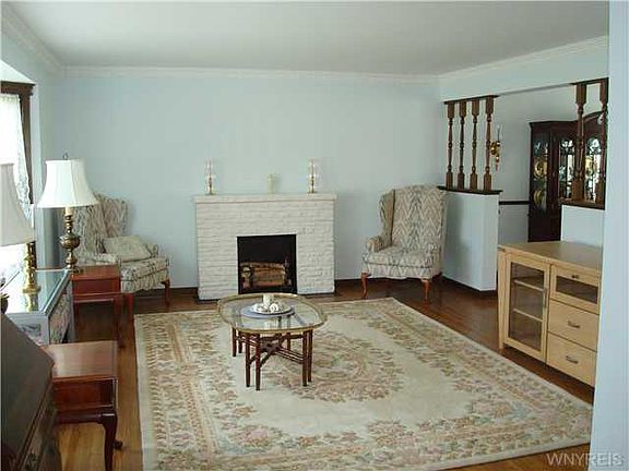 2nd image of 27 Tobey Hill Dr