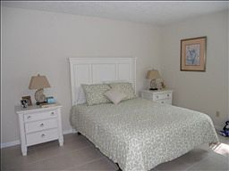 5th image of 4635 Bayshore Dr APT P12
