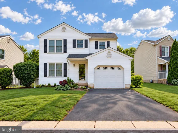 129 Hedgerow Dr, Souderton, PA 18964