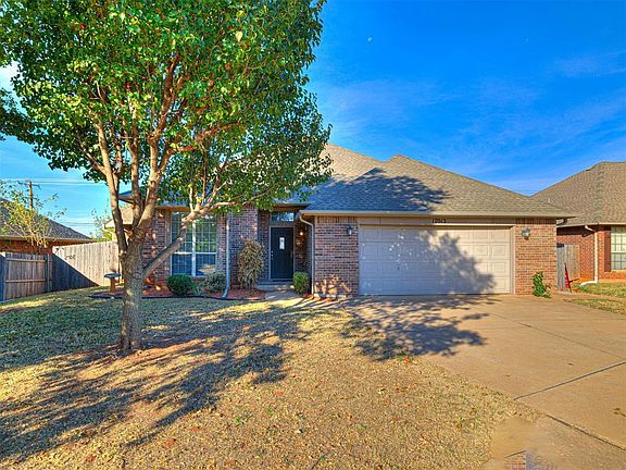 3rd image of 17013 Autumnwood Dr