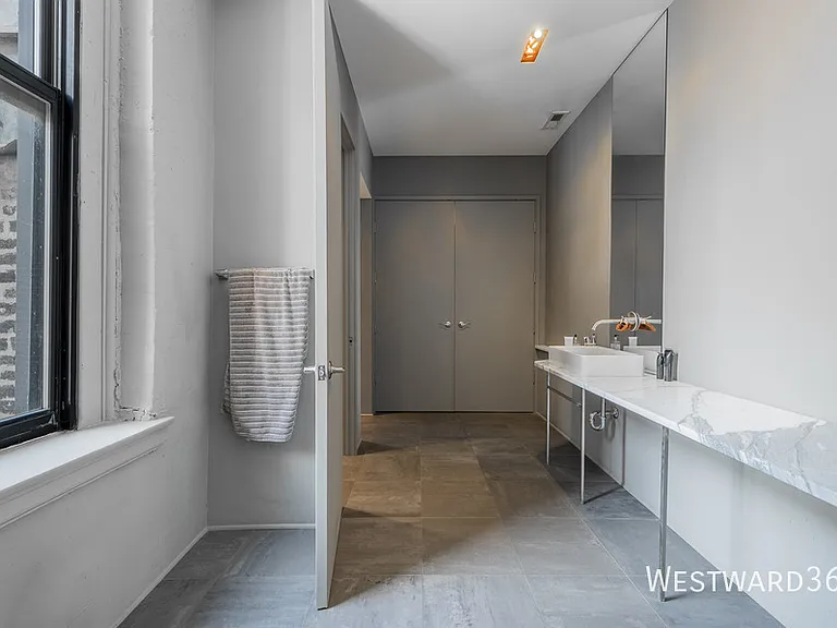 321 S Jefferson St #4 — Photo 14