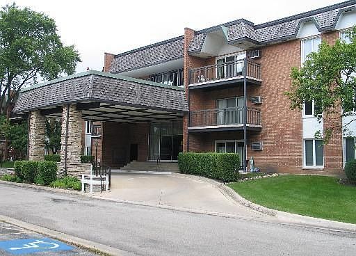 1st image of 4250 Saratoga Ave APT 105
