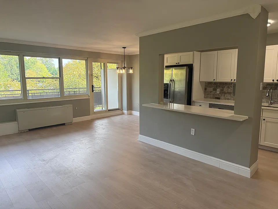 1200 Marlton Pike E #206