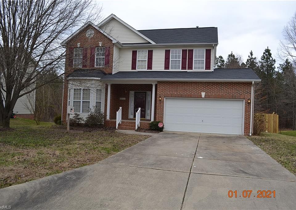 2nd image of 2203 Forest Edge Dr