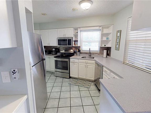 4th image of 119 Ibis St