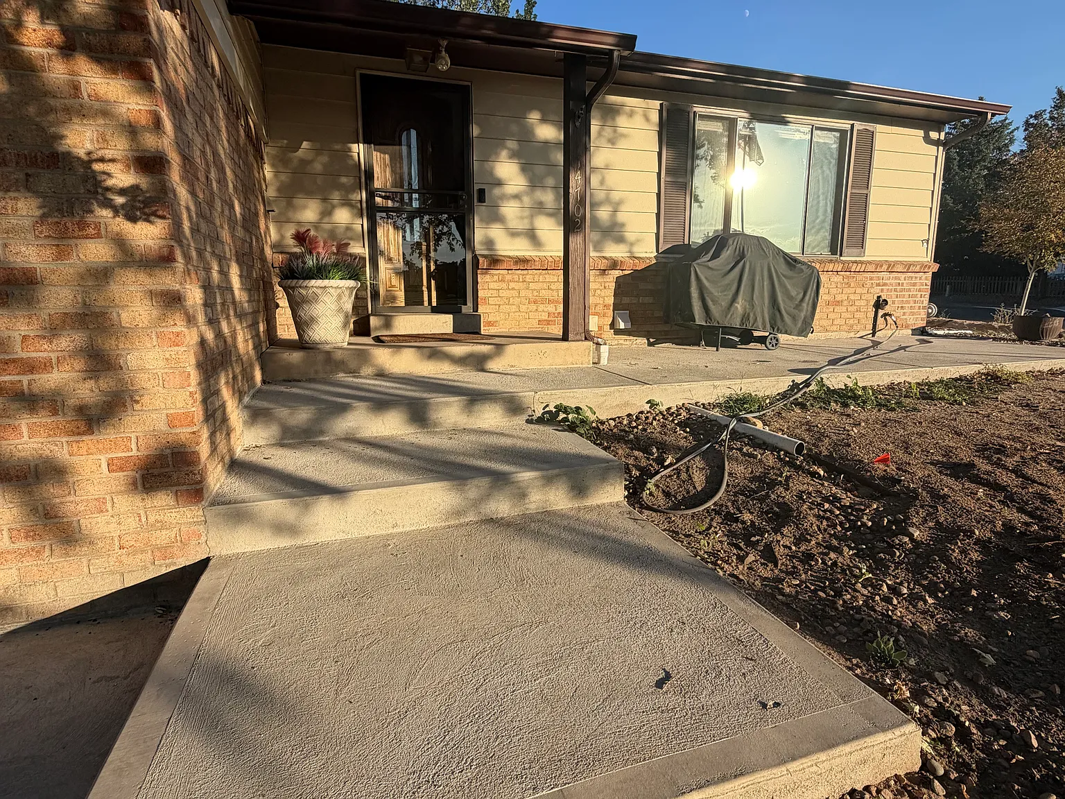 4 bed, 2253 sqft, $3,600 — Photo 3