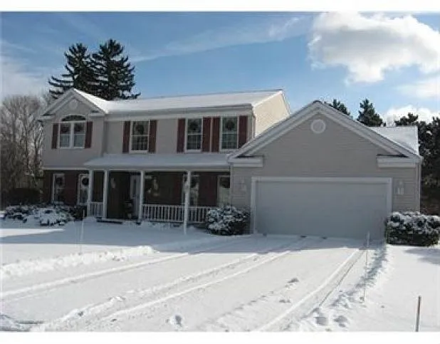 5051 Wolf Run Dr photo 1