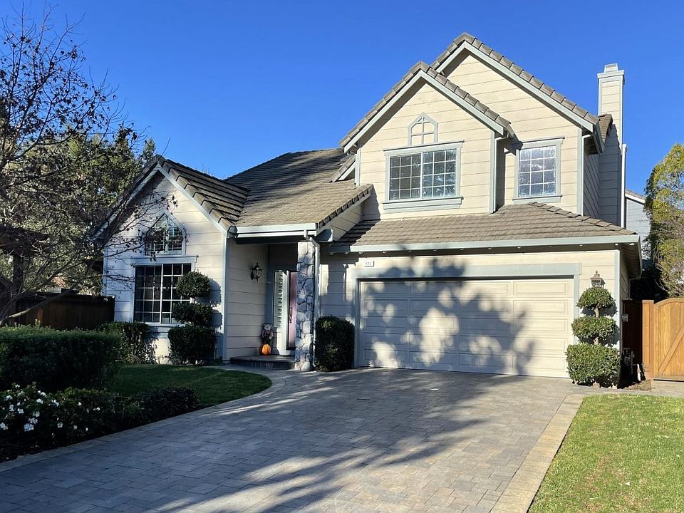 1st image of 400 Camberly Way