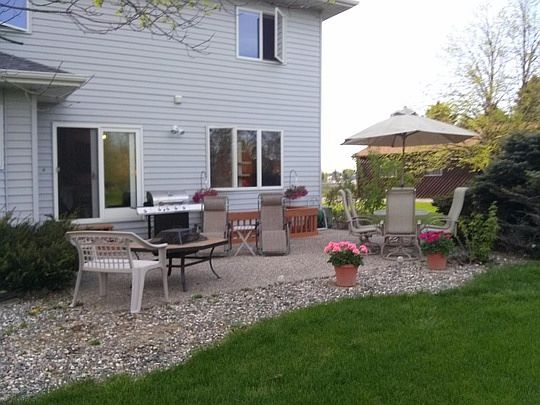 4th image of 2318 River Dr N