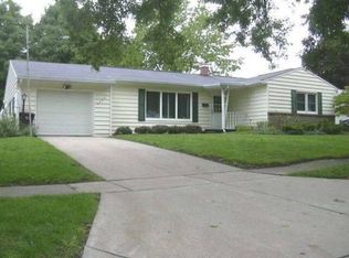 326 Claremont St, Buchanan, MI 49107
