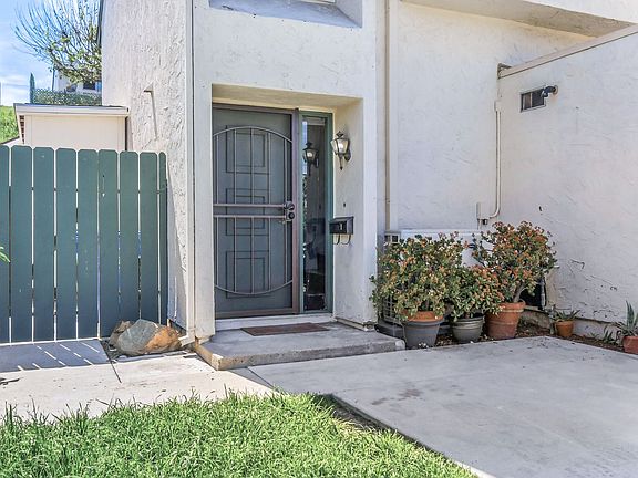 3rd image of 8731 Ildica St