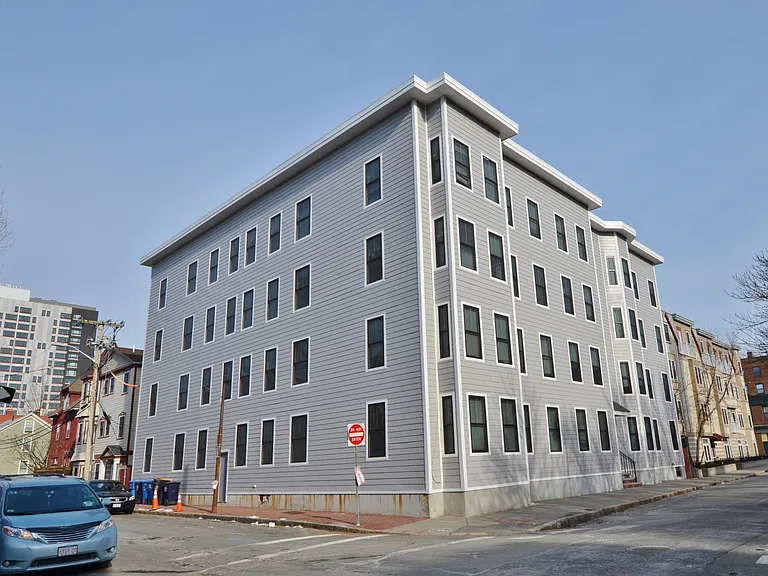35 Brookline St #4 — Photo 8