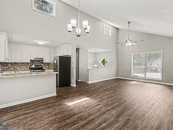 3rd image of 6085 Cowan Mill Rd