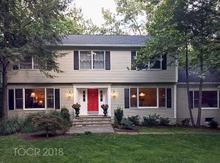 558 W Saddle River Rd, Saddle River, NJ 07458