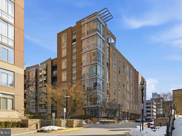 12025 New Dominion Pkwy APT 413, Reston, VA 20190