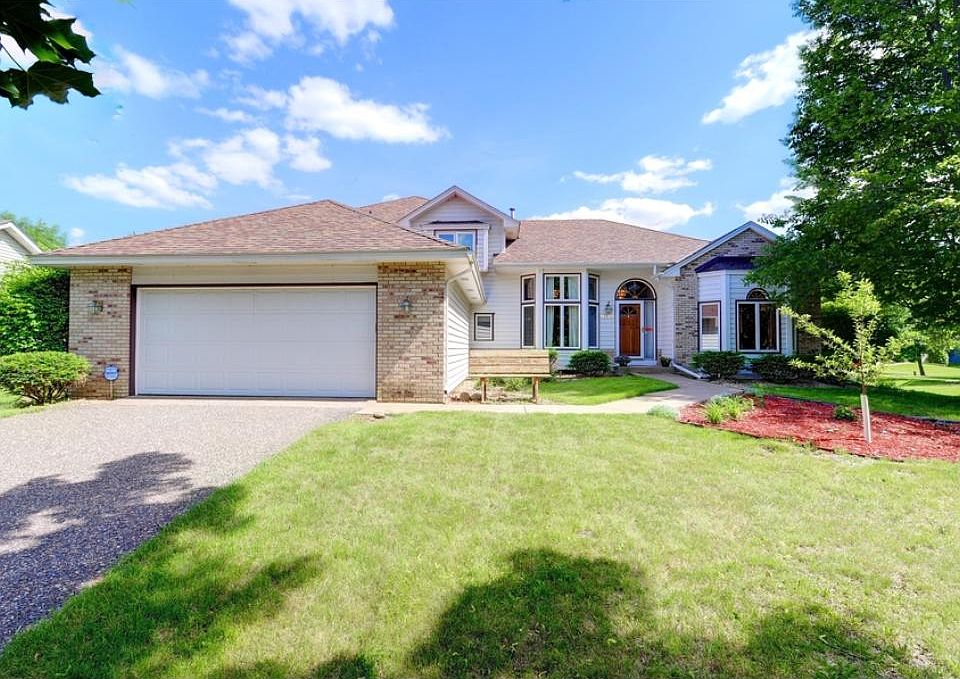1st image of 9141 Barrington Ct N