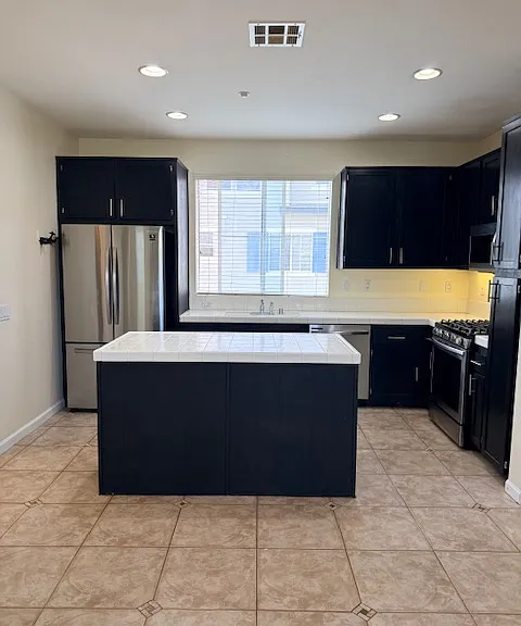 2709 Apricot Ct — Photo 3