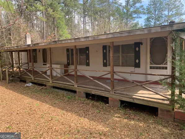 1065 3rd St, Tignall, GA 30668